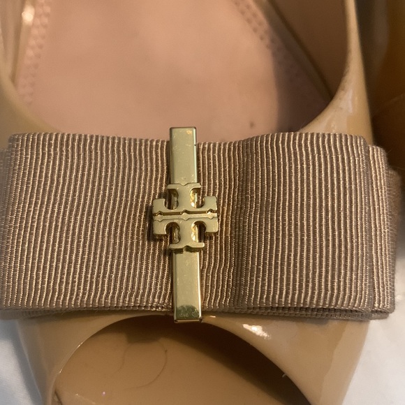 Tory Burch wedge peep toes size 10.5 - Picture 2 of 6